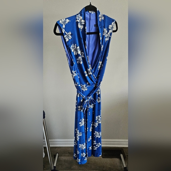 2/$20 Tommy Hilfiger Sleeveless & Belted Midi Dress in Royal Blue - Size 8 - Picture 1 of 6